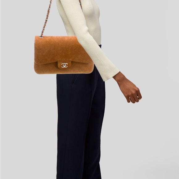 CHANEL Tan Shoulder Bag - Picture 5 of 5